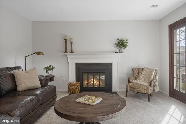 48 MCPHERSON CIR, Sterling, VA 20165