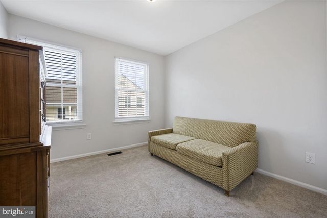 48 MCPHERSON CIR, Sterling, VA 20165