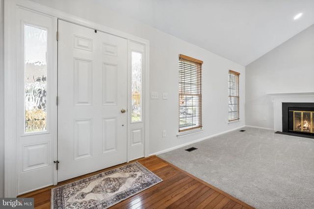 48 MCPHERSON CIR, Sterling, VA 20165