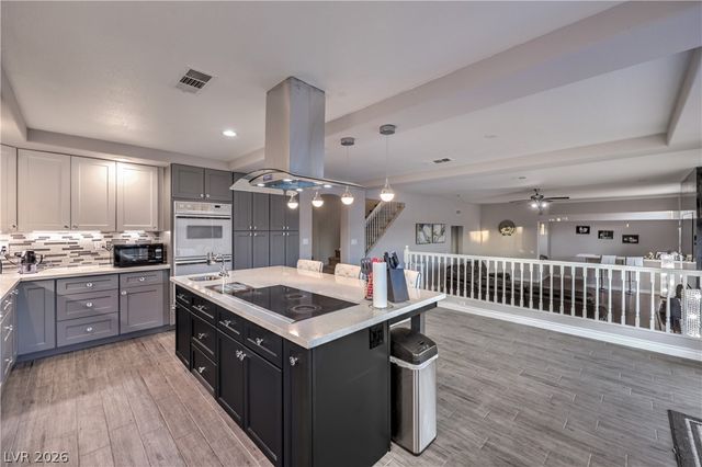 2402 Legacy Island Circle, Henderson, NV 89074