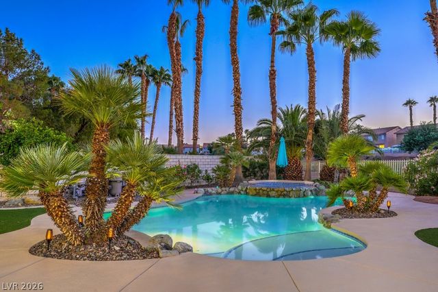 2402 Legacy Island Circle, Henderson, NV 89074