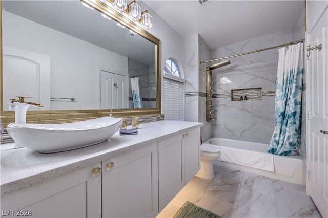 2402 Legacy Island Circle, Henderson, NV 89074