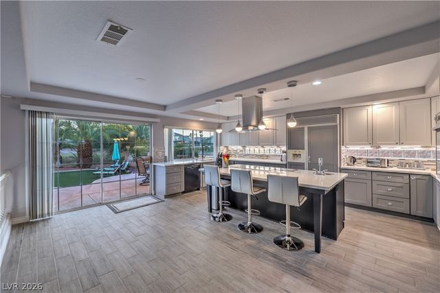 2402 Legacy Island Circle, Henderson, NV 89074