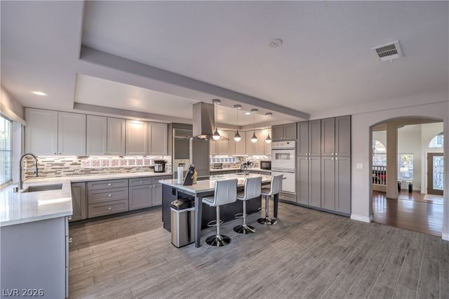 2402 Legacy Island Circle, Henderson, NV 89074