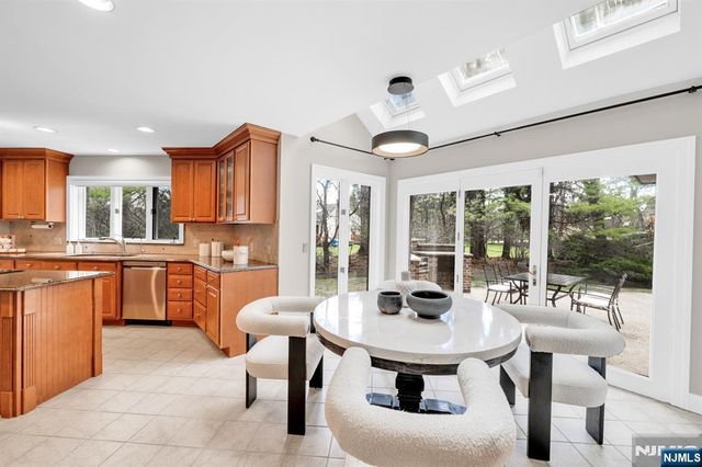 301 Hopper Court, Franklin Lakes, NJ 07417