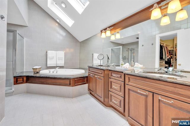 301 Hopper Court, Franklin Lakes, NJ 07417
