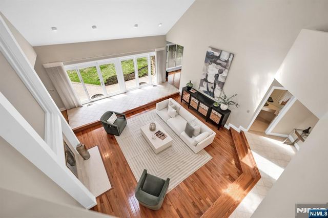 301 Hopper Court, Franklin Lakes, NJ 07417
