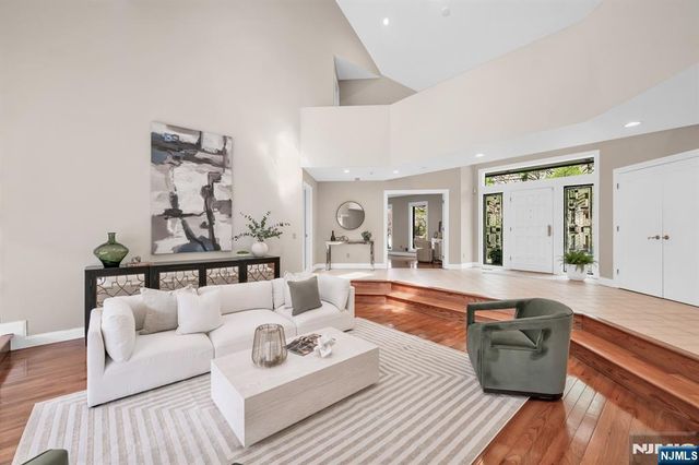 301 Hopper Court, Franklin Lakes, NJ 07417