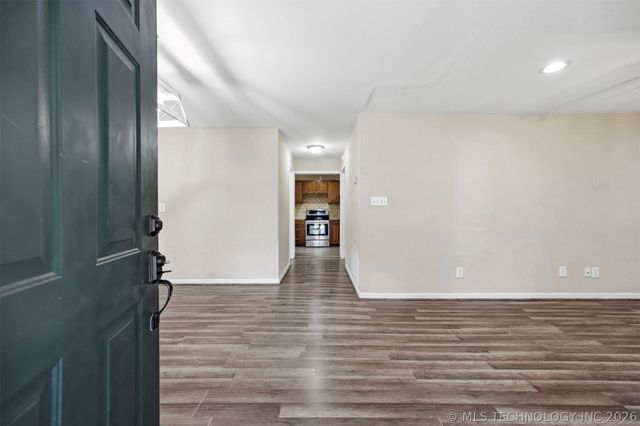 806 S Hickory Street, Nowata, OK 74048