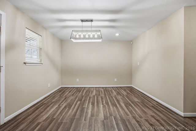 806 S Hickory Street, Nowata, OK 74048