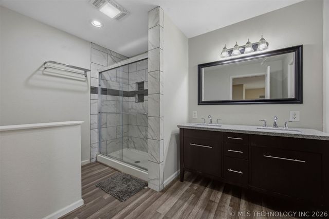 806 S Hickory Street, Nowata, OK 74048