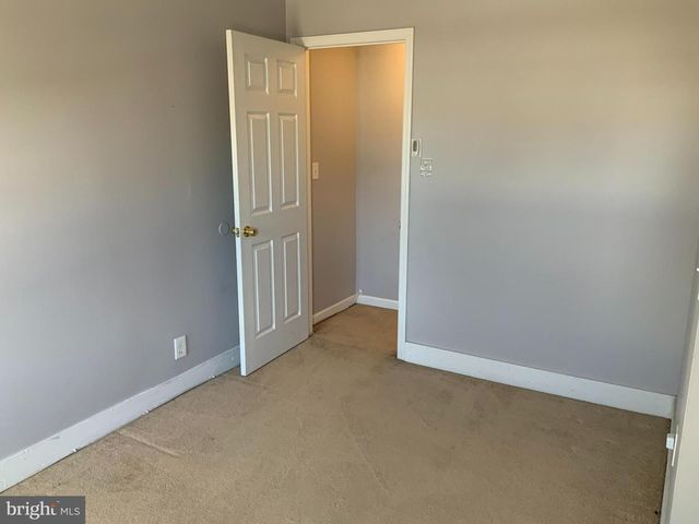 228 ORANGE ST, Gloucester City, NJ 08030