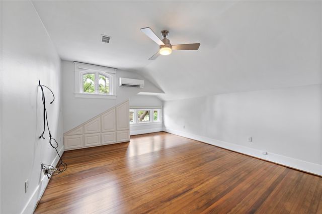 3404 Audubon Place, Houston, TX 77006