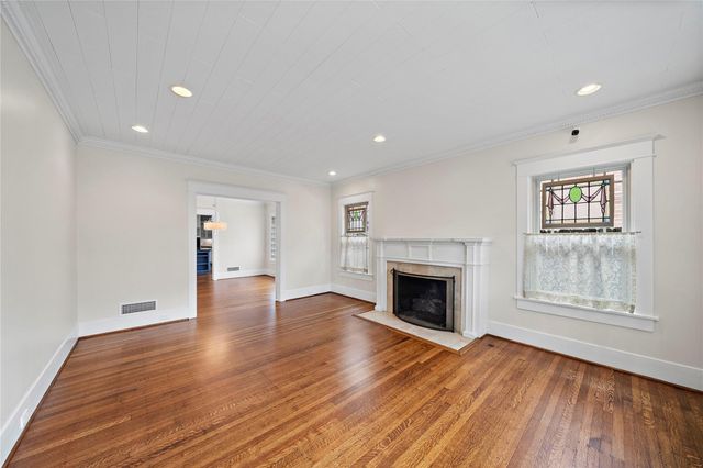 3404 Audubon Place, Houston, TX 77006