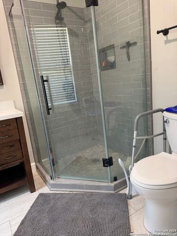 2170 W KINGS, San Antonio, TX 78201