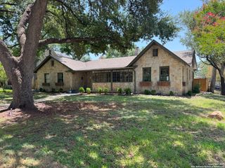 2170 W KINGS, San Antonio, TX 78201