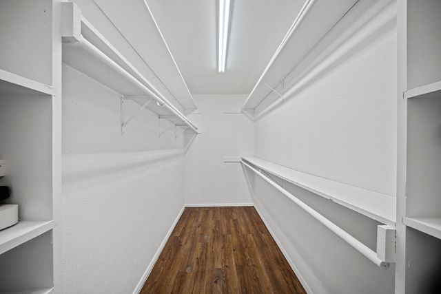 203 Oak Forest Trail, Euless, TX 76039