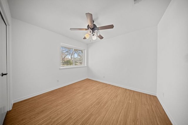 203 Oak Forest Trail, Euless, TX 76039