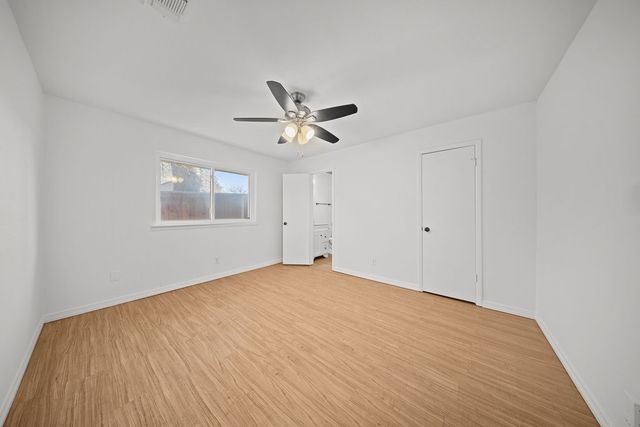 203 Oak Forest Trail, Euless, TX 76039