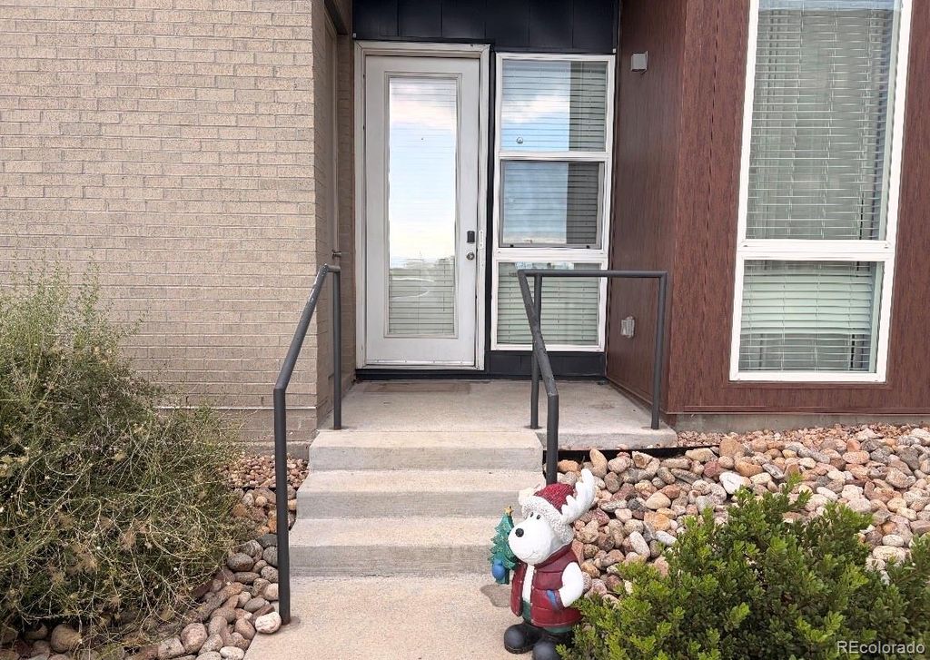 8475 E 36th Avenue 131, Denver, CO 80238