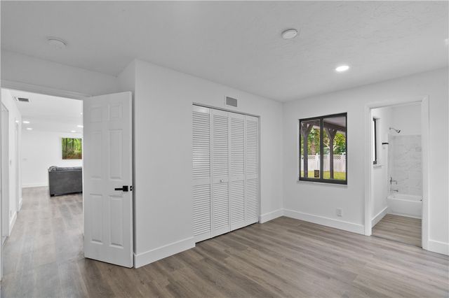 146 11th Street SW, Vero Beach, FL 32962