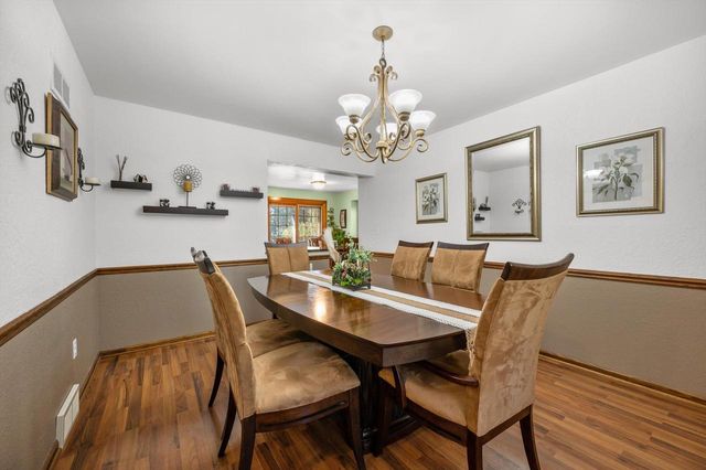 1799 Woodsfield DRIVE, Richfield, WI 53076