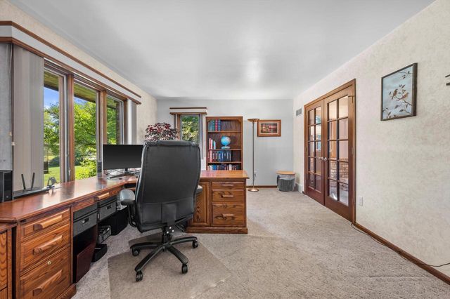 1799 Woodsfield DRIVE, Richfield, WI 53076