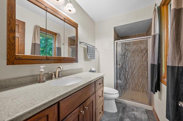 1799 Woodsfield DRIVE, Richfield, WI 53076