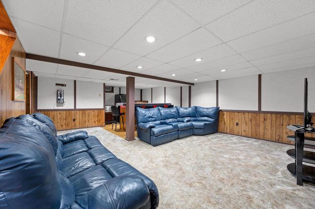 1799 Woodsfield DRIVE, Richfield, WI 53076