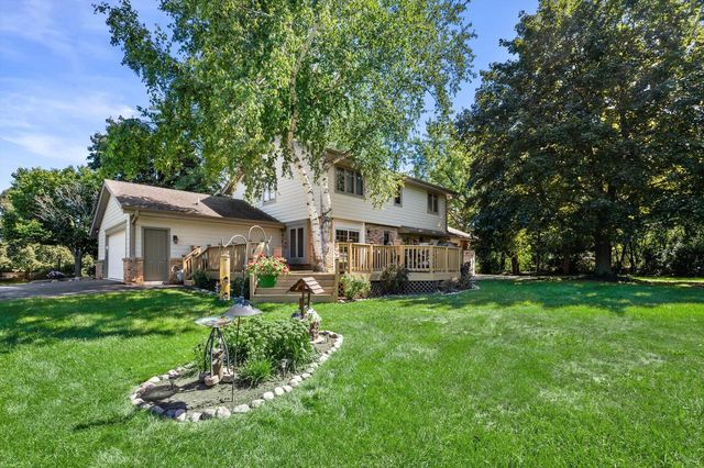 1799 Woodsfield DRIVE, Richfield, WI 53076