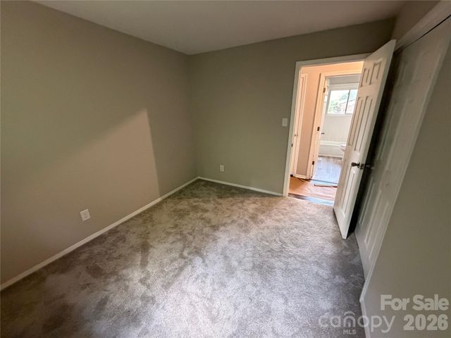 2824 Cedarhurst Drive, Charlotte, NC 28269