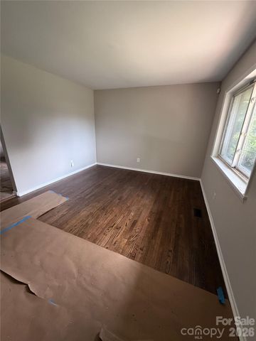 2824 Cedarhurst Drive, Charlotte, NC 28269