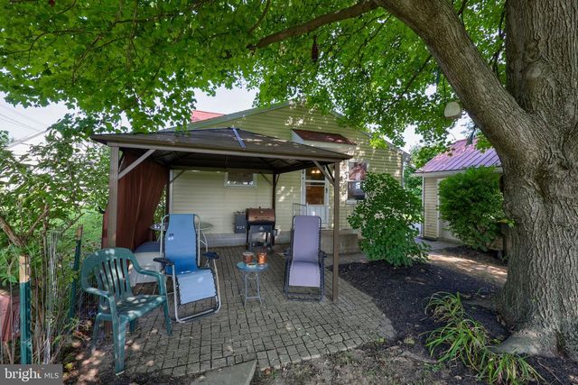 1323 CHURCH ST, Lititz, PA 17543