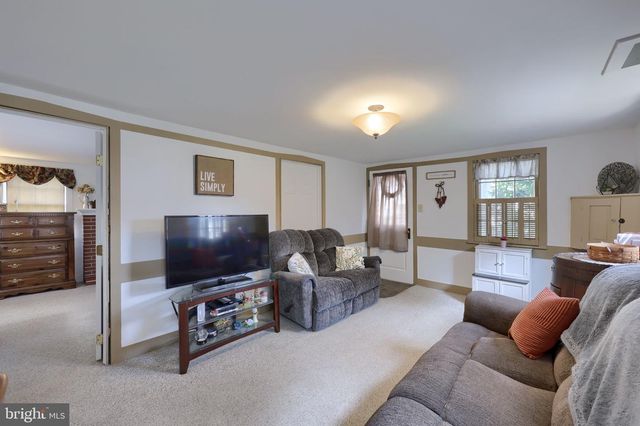 1323 CHURCH ST, Lititz, PA 17543