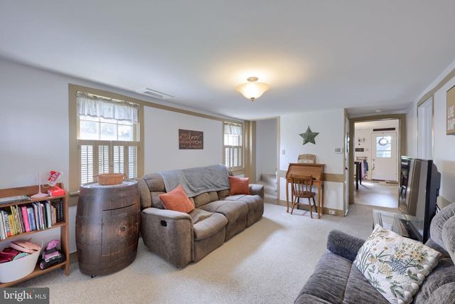1323 CHURCH ST, Lititz, PA 17543