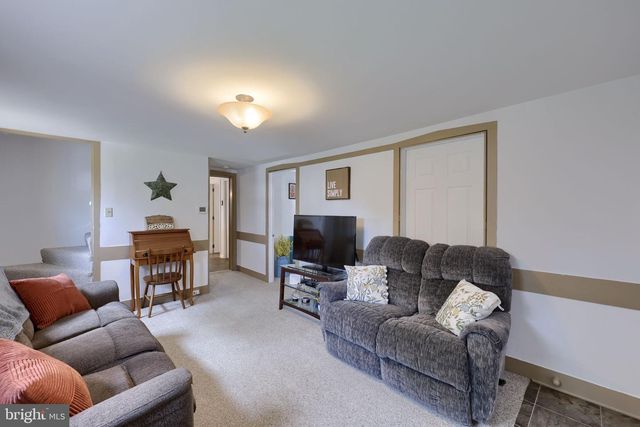 1323 CHURCH ST, Lititz, PA 17543