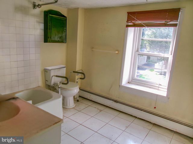 2441 TREVOSE RD, Feasterville Trevose, PA 19053