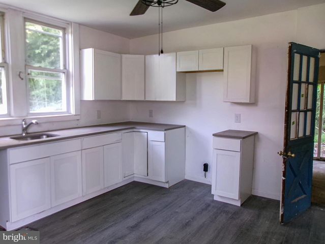 2441 TREVOSE RD, Feasterville Trevose, PA 19053