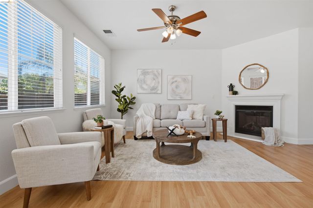 5217 Rainwood Way, Antioch, CA 94531