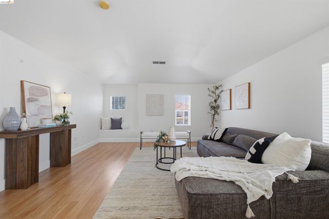 5217 Rainwood Way, Antioch, CA 94531