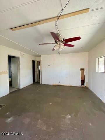 7214 S 42ND Street, Phoenix, AZ 85042