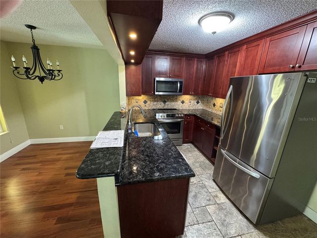 1400 PINE GLEN LANE Bldg 212 D-2, Tarpon Springs, FL 34688