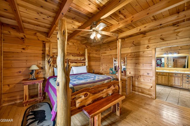 2613 Willow Heights Way, Sevierville, TN 37876