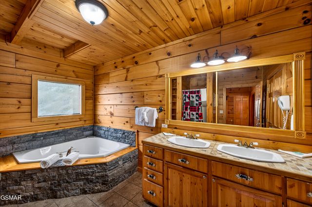 2613 Willow Heights Way, Sevierville, TN 37876