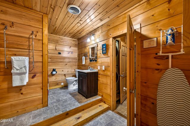 2613 Willow Heights Way, Sevierville, TN 37876