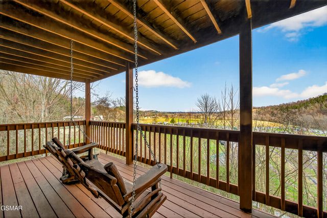 2613 Willow Heights Way, Sevierville, TN 37876