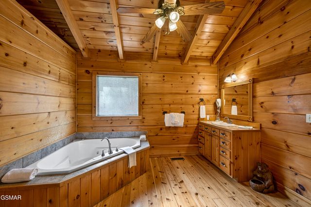 2613 Willow Heights Way, Sevierville, TN 37876