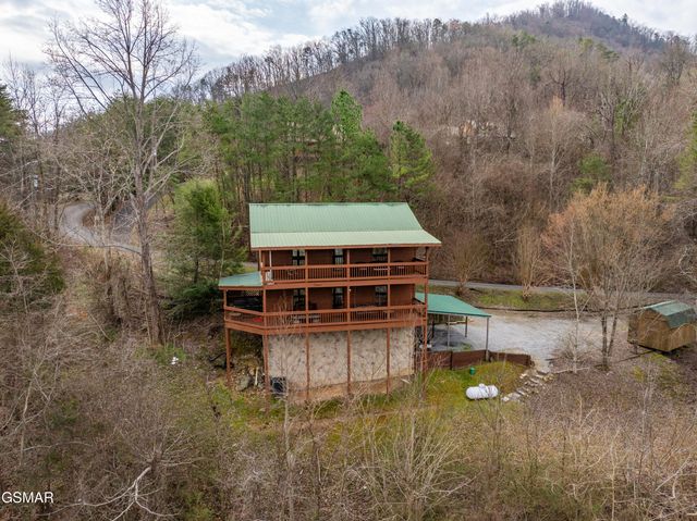 2613 Willow Heights Way, Sevierville, TN 37876