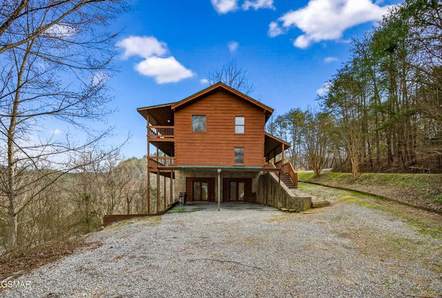 2613 Willow Heights Way, Sevierville, TN 37876