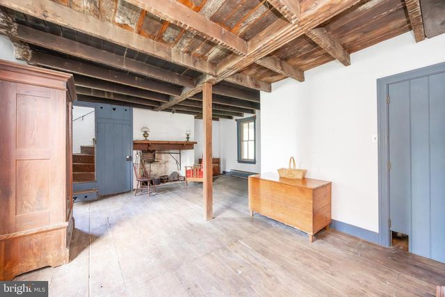 1011 STATE RD, Lincoln University, PA 19352